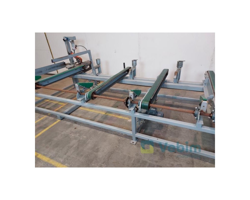 SAULUS - Cross conveyor and feeder for moulder